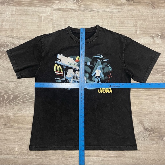 Travis Scott x Mcdonald’s live from utopia size medium - Picture 3 of 4